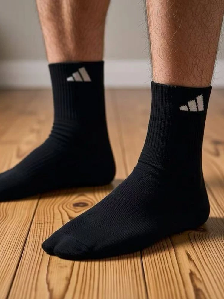 Calcetines deportivos unisex adidas con estampado gráfico, elegantes, cómodos y suaves, paquete de 3 unidades. - Negro - Ver 1