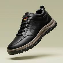 Zapatillas deportivas de cuero sintético negro para hombre, tenis para hombre, botas de hombre, tenis de hombre, con cordones, de estilo sencillo y moderno, ideales para combinar con cualquier look. Zapatillas deportivas para hombre, perfectas para practicar deportes al aire libre, actividades de negocios, la oficina y el uso diario informal. - Negro - Ver 10