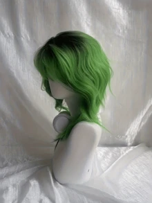 Tóc giả xoăn đuôi sói ombre đen và xanh lá cây, thiết kế mái cao, sóng tóc bồng bềnh tự nhiên, phù hợp cho phong cách đường phố, mặc hàng ngày, cosplay, phụ kiện đội đầu thời trang. - màu xanh lá - Xem 5