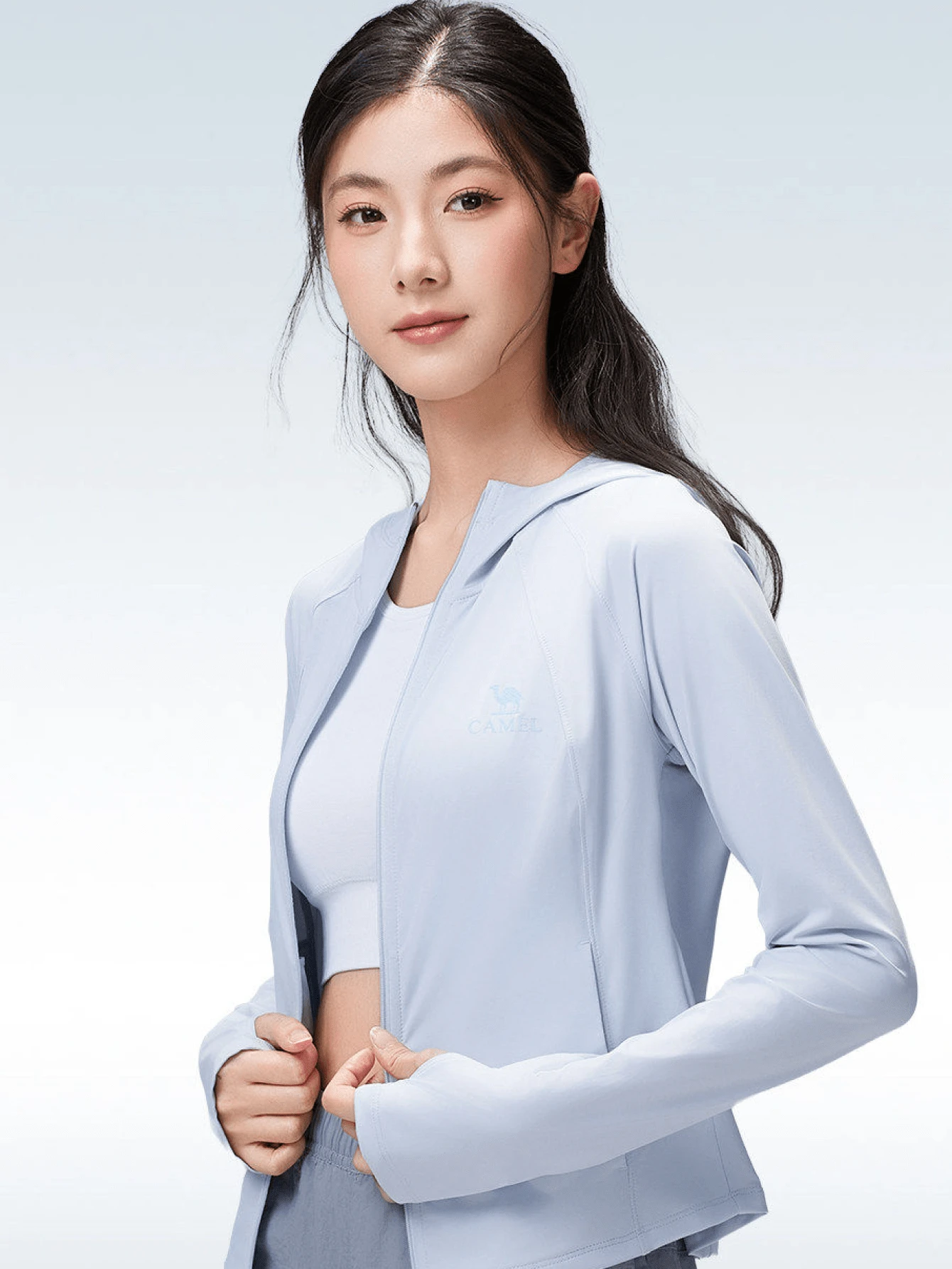 CAMEL CROWN Camel Outdoor Yarn Women's Spring/Summer Lightweight Breathable Sun Protection Jacket - Light Blue - View 1