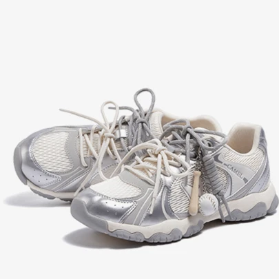 CAMEL CROWN Giày tập luyện ngoài trời kiểu Đức, giày thể thao đế dày tăng chiều cao mùa xuân, giày thể thao nữ.