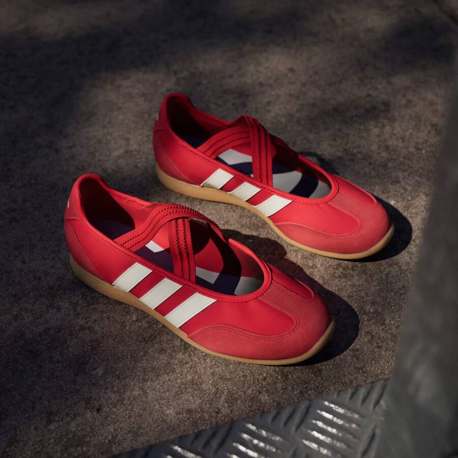 Adidas BARREDA MARY JANE SHOES Better Scarlet / OffWhite / Gum Women's HQ7398 - 紅色 - 查看 1