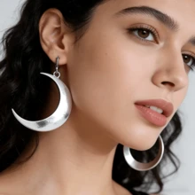 1 Pair Retro Gothic Crescent Moon Alloy Earrings, Suitable For Women's Daily Wear, Parties And Festivals - Moon - View 7