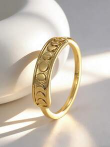 Charm-In Anillo chapado en oro de 18K con diseño de fases lunares | Anillo celestial delicado para mujeres | Perfecto para amantes de la astrología y uso diario - Dorado - Ver 1