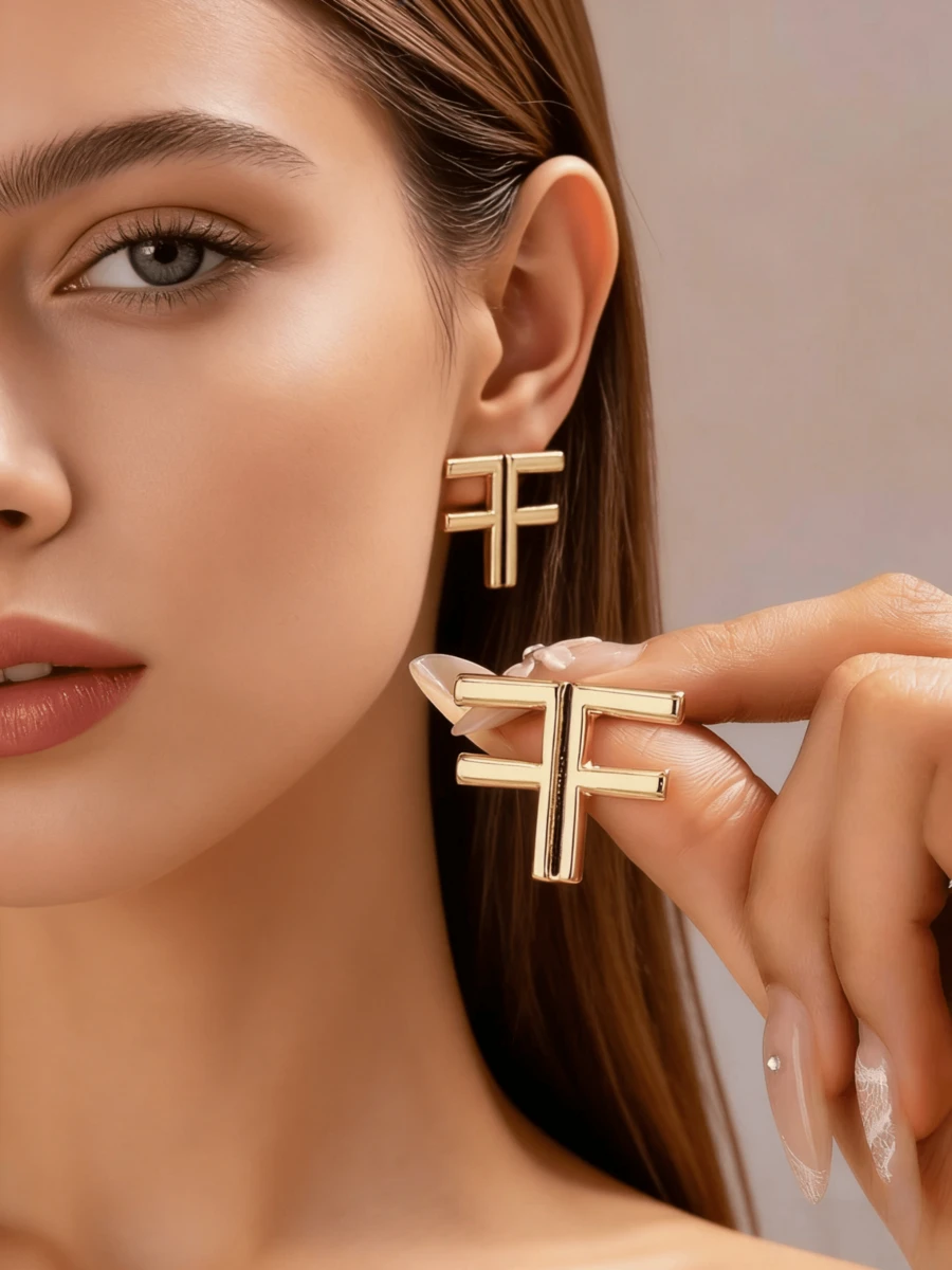 1 par de pendientes de aro con patrón retro de moda - Letras doradas - Ver 1