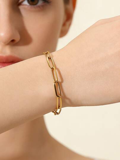 VceTd 1条简约不锈钢链手链，采用回形针链条设计，适合女性日常佩戴，或作为礼物送给爱人、家人或朋友。