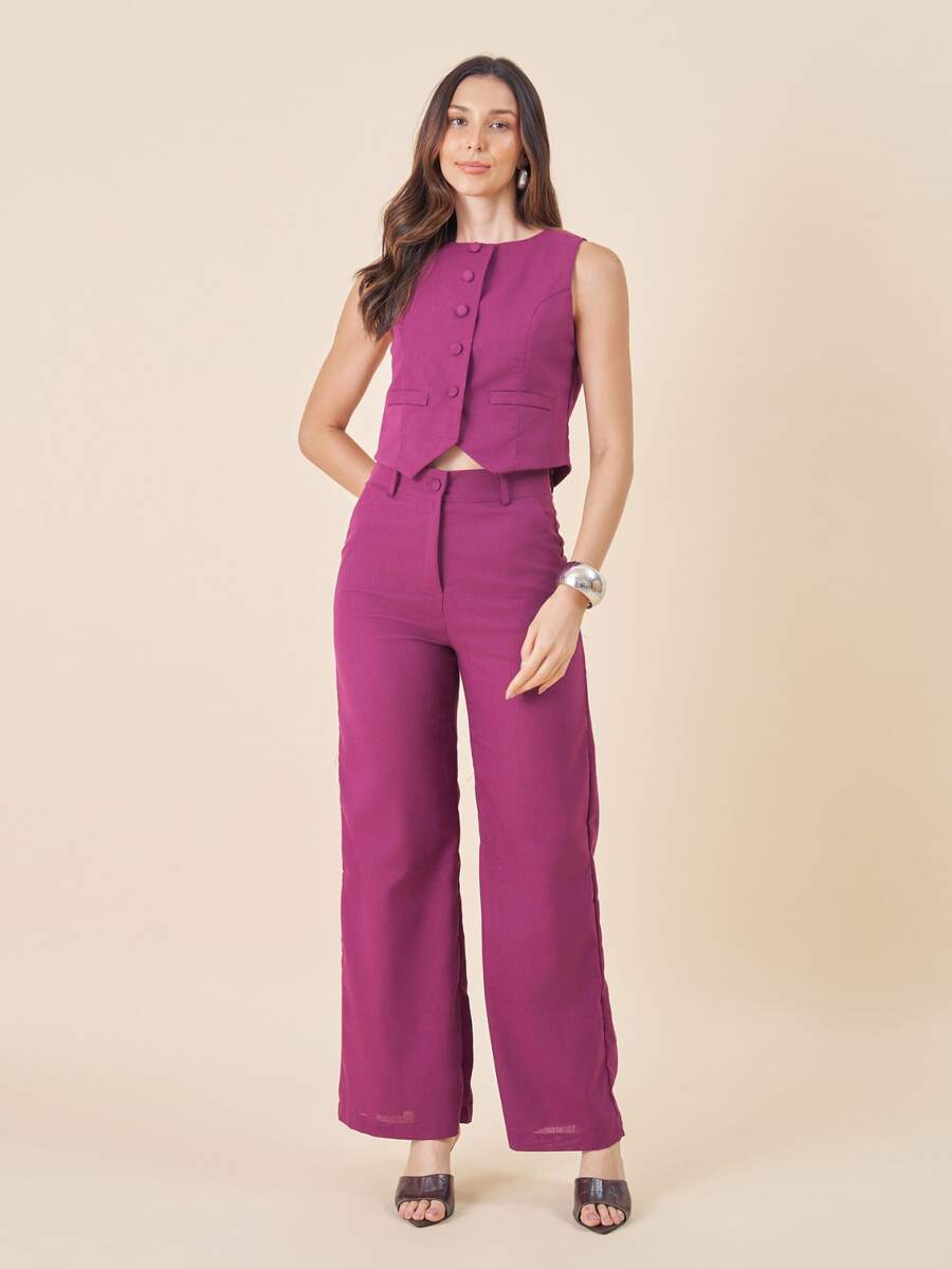Linen Set Consisting Of A Turtleneck Vest And Trousers With Covered Button Details. - 酒紅色 - 查看 1