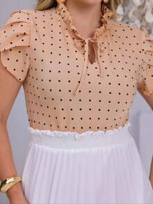 Blusa Feminina Social Elegante Estampa Poá Manga Pétala - Bege - Visão 2