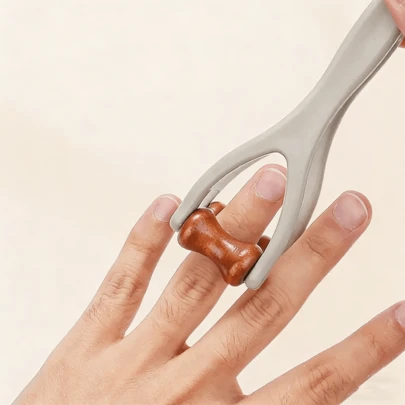 Finger Massager, Hand Massager, Suitable For Carpal Tunnel Syndrome, Double-Sided Hardwood Massage Roller Tool, Used To Relieve Trigger Finger, Hand Discomfort And Relieve Stress