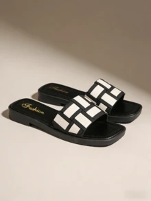 Casual Bohemian Buckle Vacation Plaid Flat Sandals - White - View 5