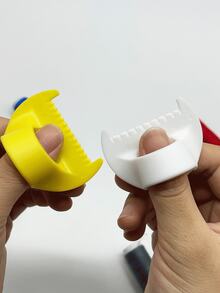 Thước đo may thủ công khoảng cách 3mm/4mm, thước phụ trợ định vị chính xác, giúp tạo ra các mũi khâu đều và gọn gàng, phù hợp cho người mới bắt đầu và người làm thủ công. - Thước đo khoảng cách may - Xem 2