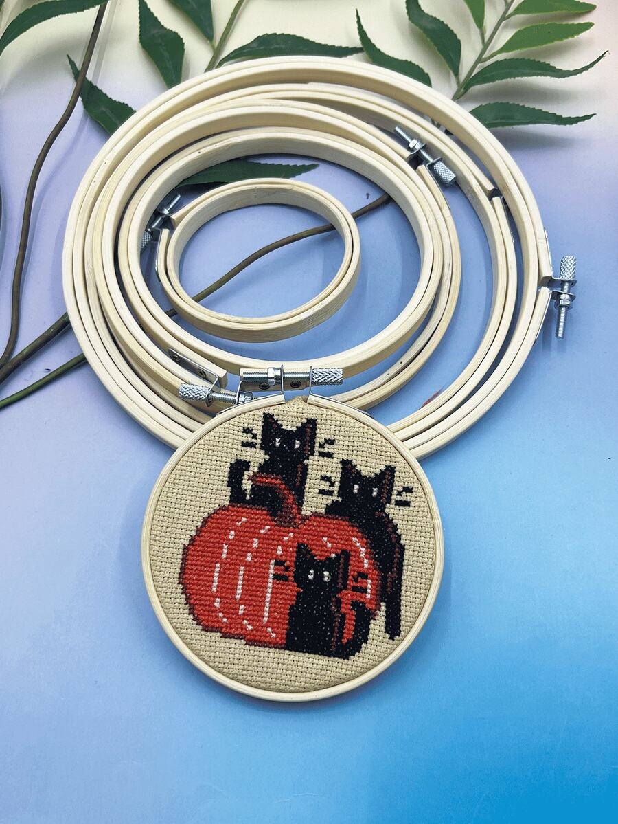 One-Piece Bamboo Round Embroidery Hoop With Adjustable Silver Screw Head. Natural Smooth Bamboo Embroidery Hoop Frame. Adjustable Tightness For Cross-Stitch. Suitable For Hand Embroidery, Home Decor, Holiday DIY Projects, And Everyday Craft Projects. - 1 Bamboo Frame - View 1
