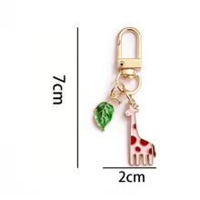 3个可爱卡通长颈鹿钥匙扣，珐琅锌合金树叶背包挂件，精致治愈系汽车钥匙链，送给女朋友/闺蜜的礼物 - 彩色 - 查看 2