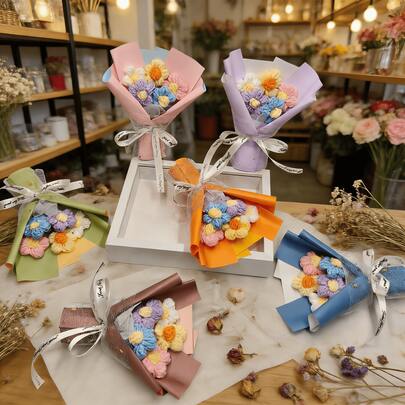 1/2 bó - Hoa giả mini thêu tay tinh xảo | Thủ công tỉ mỉ | Bó hoa đan tay sáng tạo kèm thiệp chúc mừng miễn phí | Bó hoa mềm mại, hoàn hảo cho Ngày của Mẹ, quà tặng cho bạn gái, tiệc sinh nhật và nhiều dịp khác.