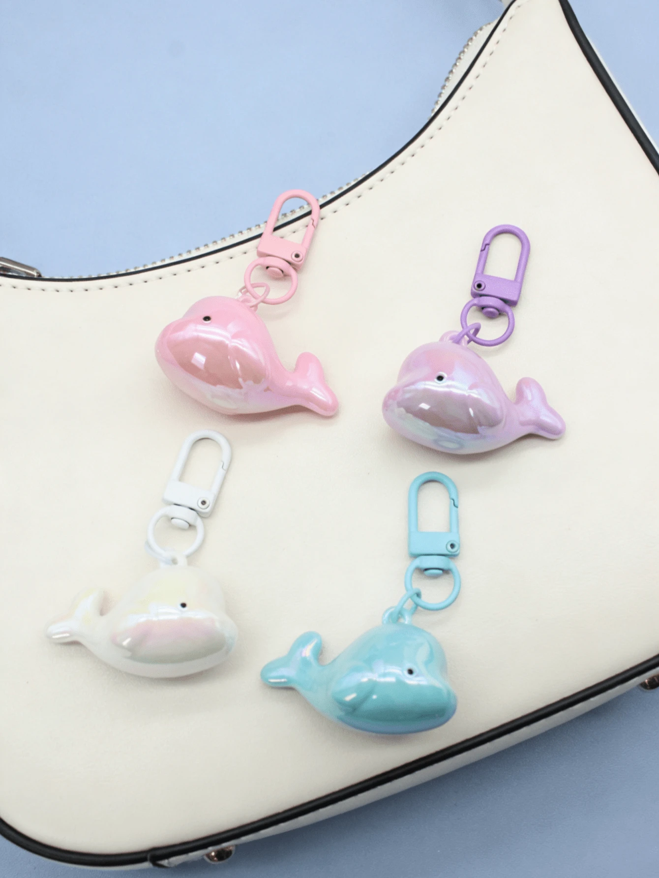 1pc Lightweight Cute Pastel Whale Keychain, Iridescent Marine Animal Bag Charm For Women, Perfect Travel Accessory For Bags And Cars, Ideal Birthday Holiday Gift For Friends And Family, Kawaii Bag Accessory With ID Card Lanyard & Car Parts Storage Bag Pendant