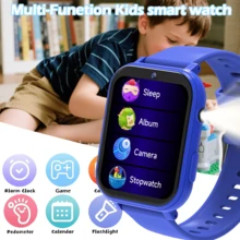 Este reloj inteligente para niños cuenta con una pantalla de 1.83 pulgadas y una batería de 300mAh. Viene con juegos educativos integrados y funciones como linterna LED, cámara y calculadora, lo que lo convierte en una excelente opción para un regalo. - Ver 9