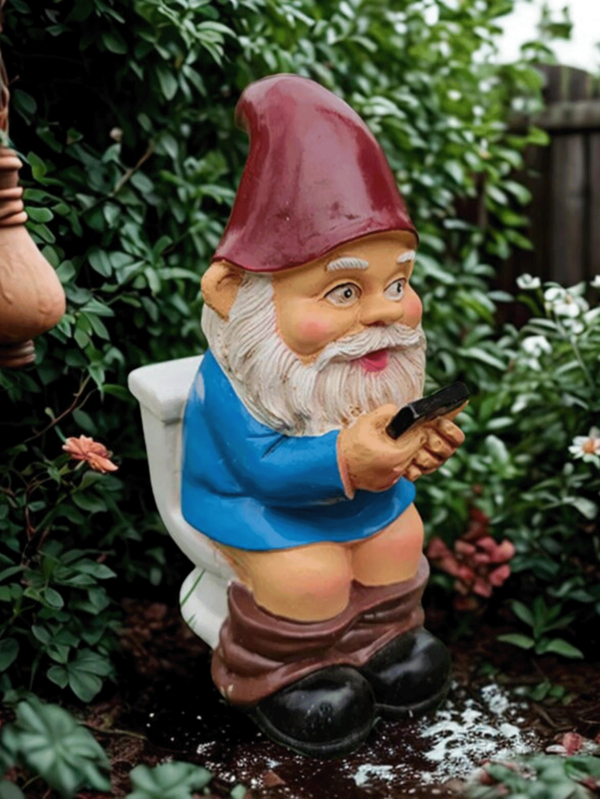 Small Resin Figurine - Mini Willy Dwarf Toilet Decor, Suitable For Lawn Decoration, Indoor And Outdoor, Interesting Red And Green Tones