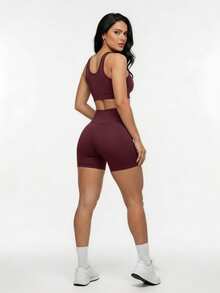 Kit Of 2: Top And Shorts Set, High-Waisted Shaping Gym Fashion For Women - 黑/酒紅色 - 查看 2