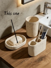 Hộp đựng đồ dùng nhà tắm kiểu Wabi-Sabi màu trắng ngà làm từ nhựa, mang họa tiết lấy cảm hứng từ đá travertine tự nhiên. Chiếc hộp màu trắng kem này có các chi tiết xốp tự nhiên và các cạnh bo tròn mềm mại. - Nhiều màu - Xem 11