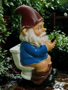 Small Resin Figurine - Mini Willy Dwarf Toilet Decor, Suitable For Lawn Decoration, Indoor And Outdoor, Interesting Red And Green Tones - A - View 2
