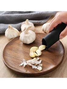 1个硅胶蒜瓣剥皮器，耐用便捷，厨房工具，手动蒜瓣剥皮器，适合厨房使用 - 黑色 - 查看 7