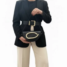 Bolsa Festa Feminina Pequena Clucht Elegante Metal Orgânico Dourado Para Encaixe Da Mão - Preto - Visão 4