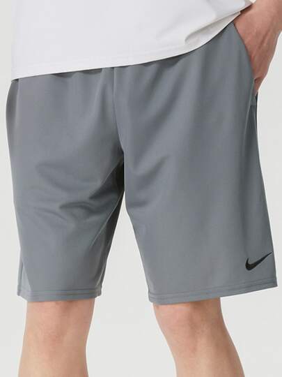 Nike شورت رياضي أنيق وعصري للرجال من نايكي