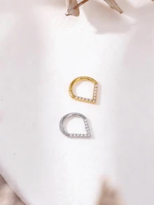 1 Piece Of Nose Piercing Jewelry With Teardrop Shaped Inlay. Stainless Steel Material. Septum Jewelry. Body Piercing Accessories, Including Earrings/Nose Rings/Lip Rings And Gold Earrings. Suitable For Daily Life, Summer, Gatherings, Halloween, Dates, Valentine's Day, Easter, Christmas, Graduation Season - Silver - View 6