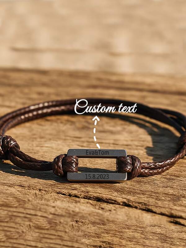 Pulsera de cuero trenzado con texto/nombre/fecha grabados | Tamaño ajustable y encanto de barra de acero inoxidable | Opciones de cuero marrón de varios tonos | Joyería de moda, simple, neutra, casual, personalizada y única | Regalo conmemorativo ideal para parejas, familia y amigos | Perfecto para cumpleaños, aniversarios y el Día de San Valentín