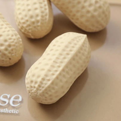 1-5个装挤压花生减压玩具（请在下单前查看尺寸表，内含重要信息） - 成人感官减压神器，适用于办公室放松/聚会互动场景，创意花生挤压玩具，有效缓解压力，适用于办公室和学校，是生日、节日和家庭聚会的理想礼物。（由于生产批次不同，颜色可能略有差异）包装方式随机（迷你花生只有半面，介意者请注意）