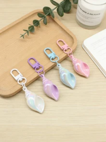 Porte-clés léger et mignon en forme de conque pastel, charm de sac en coquillage irisé pour femmes, accessoire de voyage parfait pour les sacs et les voitures, cadeau d'anniversaire ou de fête idéal pour les amis et la famille, accessoire de sac kawaii avec porte-carte d'identité et sac de rangement pour pièces de voiture, cadeaux pour la mère, le père, la remise des diplômes et l'enseignant - Conque bleue - Voir 6