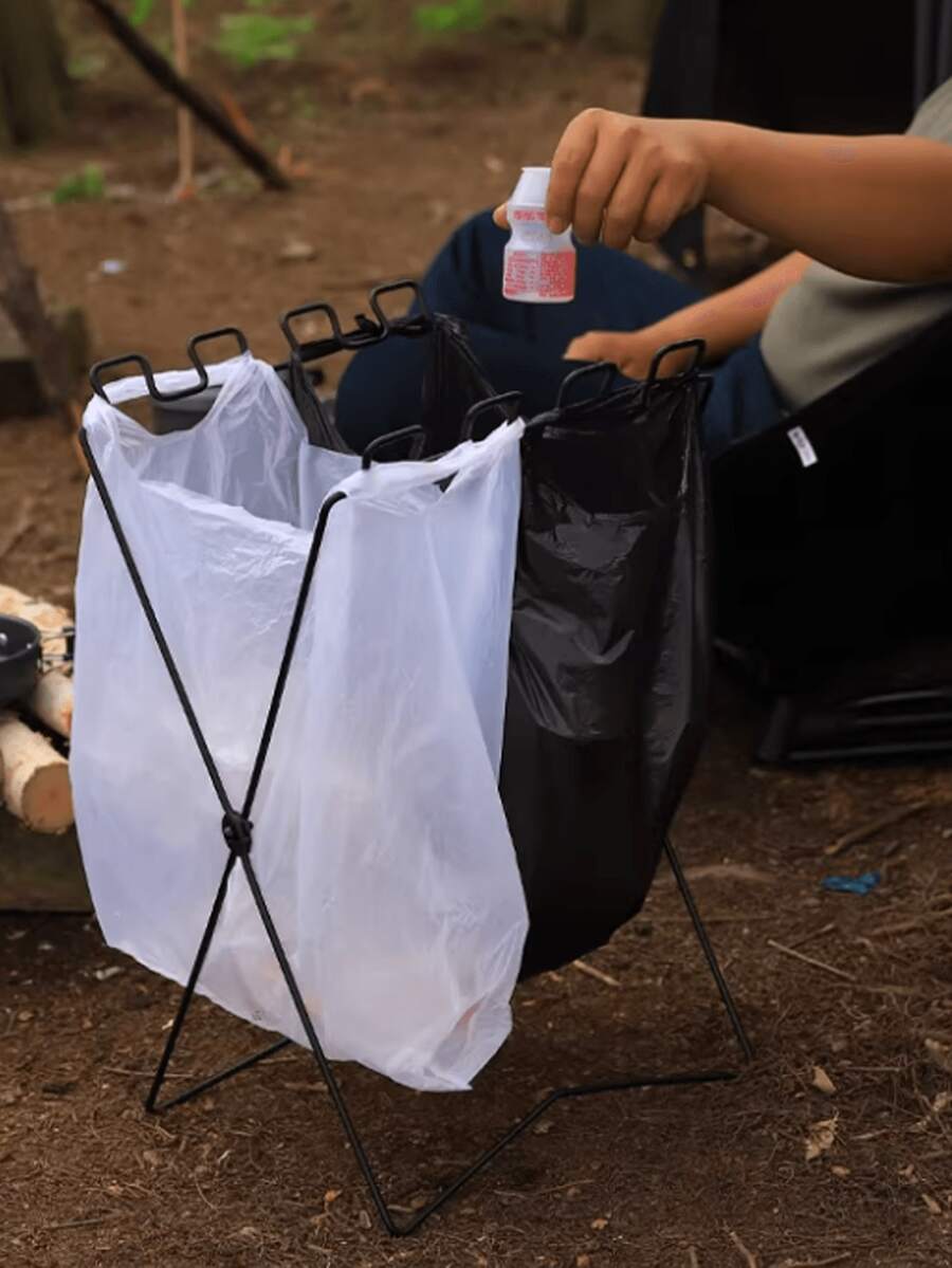 Rak Sampah Lipat Portabel untuk Berkemah, Rak Sampah untuk Piknik dan BBQ, Rak Tempat Sampah, Tempat Kantong Sampah Lipat Multifungsi - Rak Sampah Piknik BBQ Luar Ruangan dengan Dudukan Logam, Desain Hemat Ruang, Rak Praktis, Tempat Kantong Daun Serbaguna untuk Luar Ruangan, Cocok untuk Halaman, Berkemah, Dapur, Taman, Halaman Rumput, Lokasi Dalam dan Luar Ruangan, Aksesoris Berkemah, Aksesoris Dapur, Peralatan Dapur