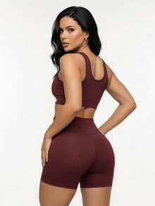 Kit Of 2: Top And Shorts Set, High-Waisted Shaping Gym Fashion For Women - 黑/酒紅色 - 查看 4