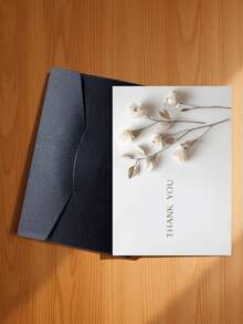 1张精美3D纸艺白玫瑰感谢贺卡，简约米色背景，饰以干枯枝条，“谢谢！”竖版设计，适合向亲朋好友表达感激之情、节日祝福及其他艺术表达（包含1张贺卡和1个信封，尺寸为4.3英寸 x 6.3英寸）。 - 款式B - 查看 12