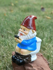 Small Resin Figurine - Mini Willy Dwarf Toilet Decor, Suitable For Lawn Decoration, Indoor And Outdoor, Interesting Red And Green Tones - A - View 4