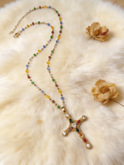 Y2K彩色串珠十字架项链，复古度假风颈链