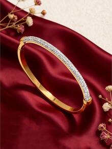 4/1 chiếc - Vòng tay thép không gỉ cao cấp, kiểu dáng sang trọng, đính đá Zirconia hình cỏ bốn lá, thiết kế hoa ba chiều, chất lượng cao, có thể đeo nhiều lớp, phù hợp cho đi làm, hẹn hò và làm quà tặng. - Vàng 2 - Xem 4