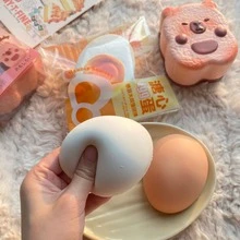 1个柔软Q弹蛋黄玩具，PU材质，超柔软挤压减压玩具，创意玩具，适合青少年和成人，生日/节日/开斋节礼物 - 彩色 - 查看 4