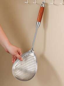 1 pieza Cuchara ranurada de acero inoxidable - Resistente al calor (350°C), filtro perforado a prueba de fugas, mango ergonómico y filtro de malla fina, apto para freír, olla caliente, cocinar, servir, hornear - Utensilio de cocina para restaurante y hogar, superficie lisa, duradero, accesorio de cocina, muy conveniente, gran regalo para mujeres y familias - Plateado - Ver 4