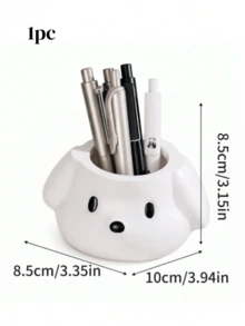 1个白色卡通狗造型笔筒，设计可爱，拥有亮黑色椭圆形眼睛和圆鼻子。大容量，可收纳文具/化妆刷，适合书房、办公桌、学生礼物和家居装饰。 - 可愛小狗筆筒 - 查看 6