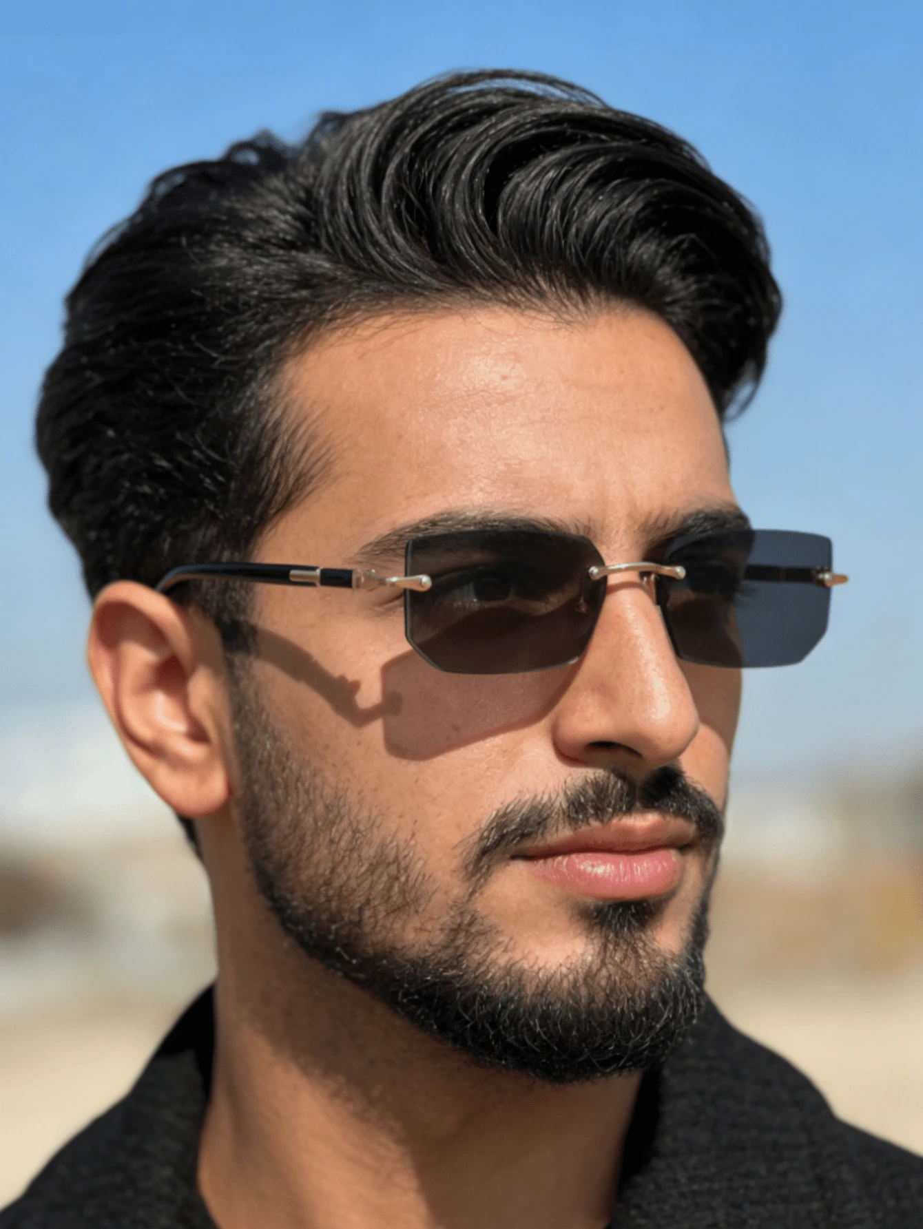 1 Pair Men's Fashionable Black Small Frame Rimless Glasses, Very Y2K, Elegant, Versatile, Suitable For Beach, Driving, Travel, Summer - Multicolor - View 1