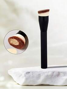 1支斜角粉底刷，适用于粉底液、粉饼、面膜等。 - 黑色 - 查看 2