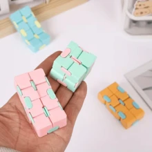 8 piezas Cubo Infinity de colores tipo macarrón, juguete antiestrés creativo de escritorio con cubo mágico giratorio, color aleatorio, premio para estudiantes - Multicolor - Ver 6