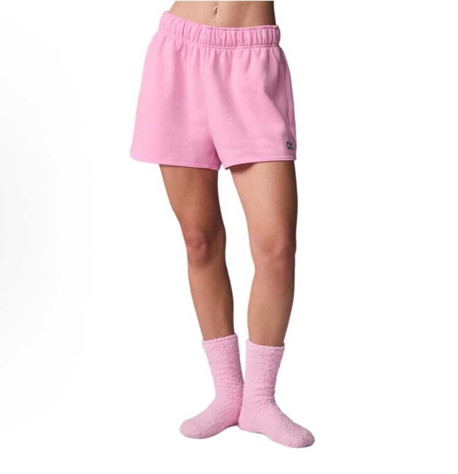 Alo Yoga Accolade Sweat Short | Premium French Terry Loungewear | Luxury Soft-Touch High-Waist Athletic Short | Versatile Unisex Studio-To-Street Essentials | Iconic Chrome Logo Relaxed Fit Apparel - 粉色 - 查看 1