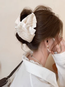 1个蕾丝刺绣三角形发爪夹，春夏精致氛围发饰，大号鲨鱼牙发夹 - 白色 - 查看 7