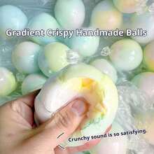 手工脆皮薄荷黑巧克力挤压减压蜡球，嘎吱作响的挤压玩具，男女皆宜，派对礼品，完美礼物 - 彩色 - 查看 7