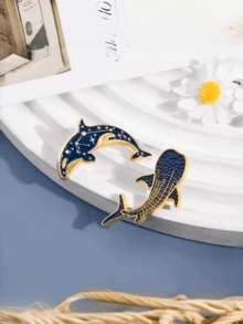 1/2PCS New Style Fashion Cute Dolphin Whale Brooch Suit Personalized Alloy Pin Popular Bag Accessories - Multicolor - View 1
