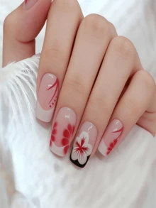 24 Pieces Of Nail Art, With A Nude Pink Transparent Base, Integrating Bright Red And White Plum Blossoms To Achieve A Transparent And Agile Look. The Petal Textures Are Clear, Making It An Elegant And Sweet-Cool Personalized Match For All-Scene Styling. Press On Nails - Multicolor - View 5