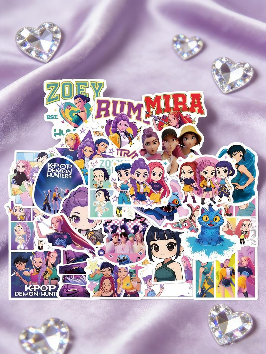 55 piezas Juego de pegatinas decorativas temáticas de grupos femeninos de K-POP - Arte de personajes de miembros vibrantes, escenas de actuaciones en el escenario y diseños tipográficos del logotipo del grupo, estilos de arte Q-Style y realistas variados, paleta de colores - Multicolor - Ver 1