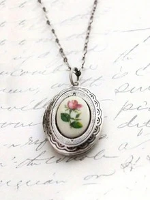 1 pièce Collier pendentif avec motif floral ovale de style gothique rétro pour femmes, accessoire de tous les jours, cadeau de bijoux pour la remise des diplômes, la fête des enseignants, les amis - collier - Voir 5